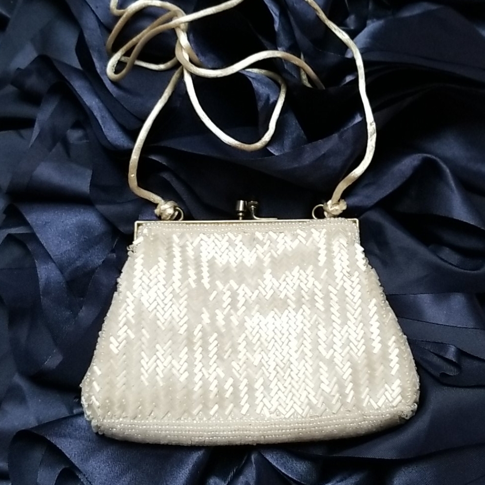 VINTAGE Beaded off-white Hand Bag made in HongKong - Picture 2 of 8